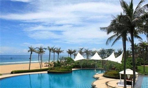 在连平县开麻辣烫加盟店费用哪家信誉好，红火火麻辣烫加盟在连平县开店会亏吗