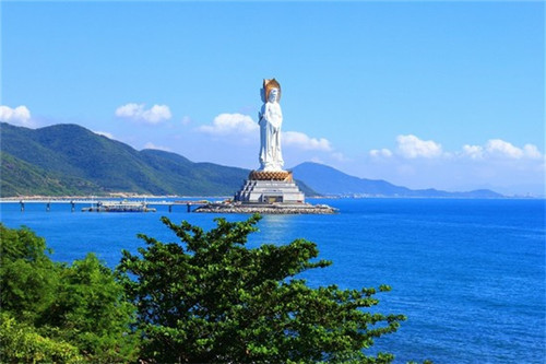 物业保安需要经常熬夜吗（物业保安要求）